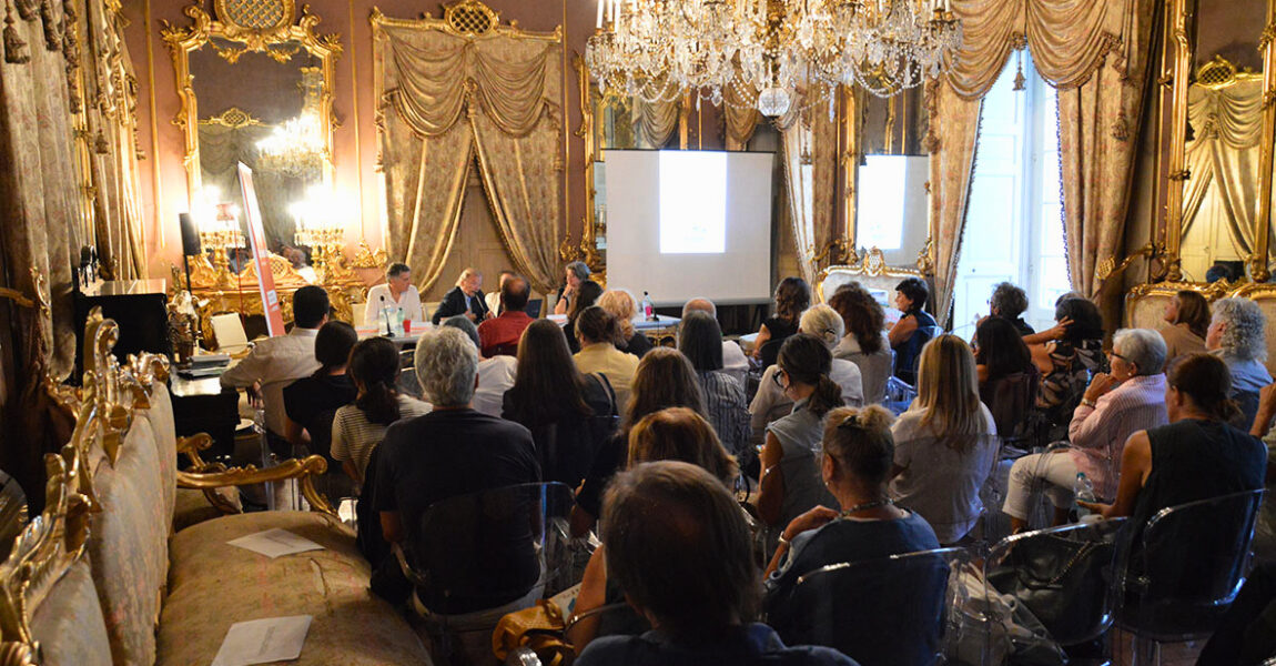 La storia di vita tra famiglia, architettura e design di Afra Bianchin Scarpa protagonista a “I Dialoghi di Trani”